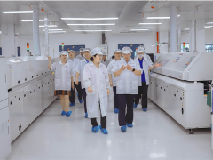 精創全程陪同黨工委龔維芳書記蒞臨精創新廠力贊精創智能化車間！
