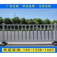三亞機(jī)動(dòng)車道分隔欄廠家 五指山街道兩側(cè)欄桿